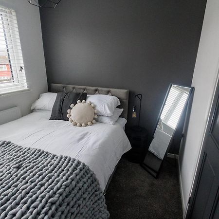 Uber Stylish 3 Bedroom Home Off Road Parking Near Town Centre And Bike Park Wales Merthyr Tydfil Zewnętrze zdjęcie