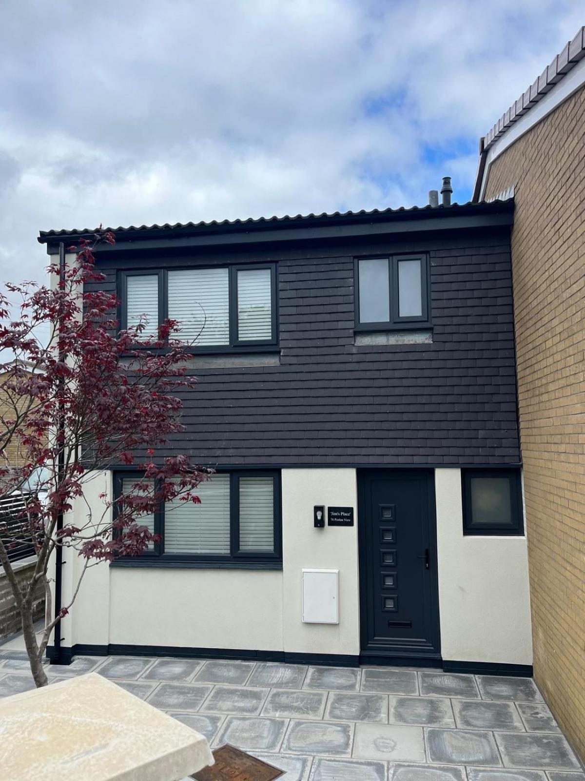 Uber Stylish 3 Bedroom Home Off Road Parking Near Town Centre And Bike Park Wales Merthyr Tydfil Zewnętrze zdjęcie