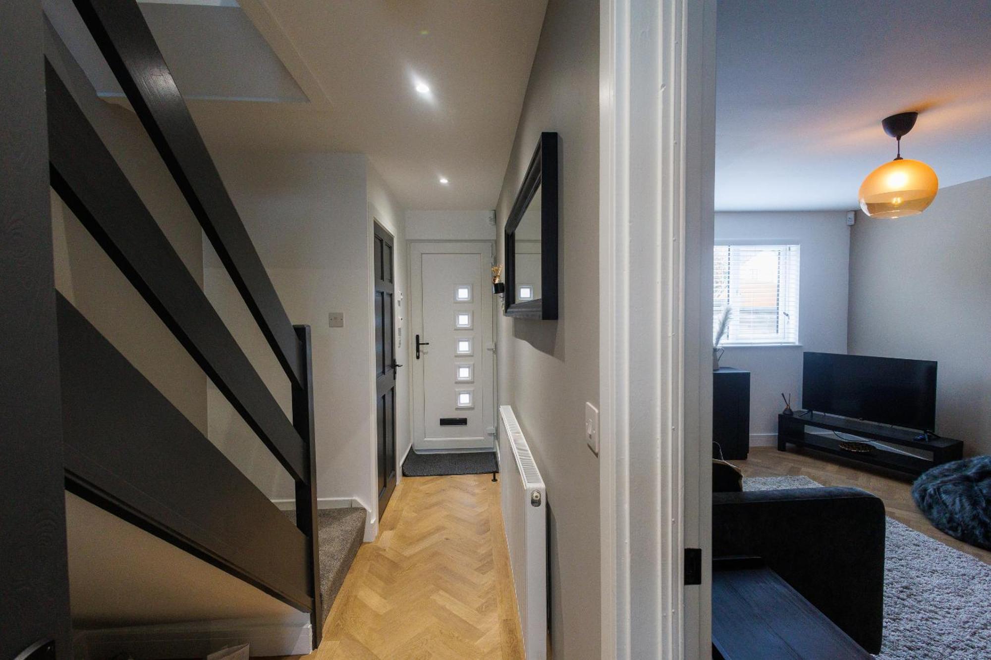 Uber Stylish 3 Bedroom Home Off Road Parking Near Town Centre And Bike Park Wales Merthyr Tydfil Zewnętrze zdjęcie