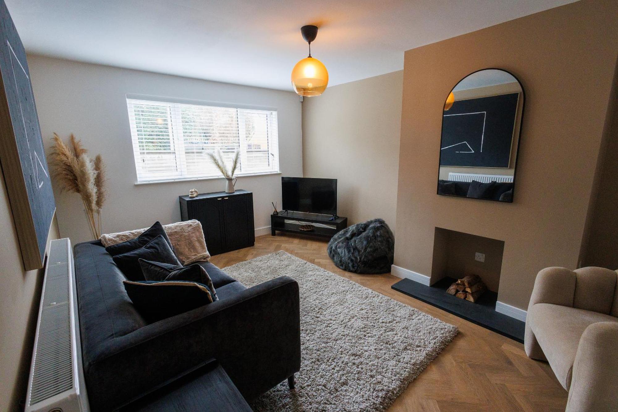 Uber Stylish 3 Bedroom Home Off Road Parking Near Town Centre And Bike Park Wales Merthyr Tydfil Zewnętrze zdjęcie